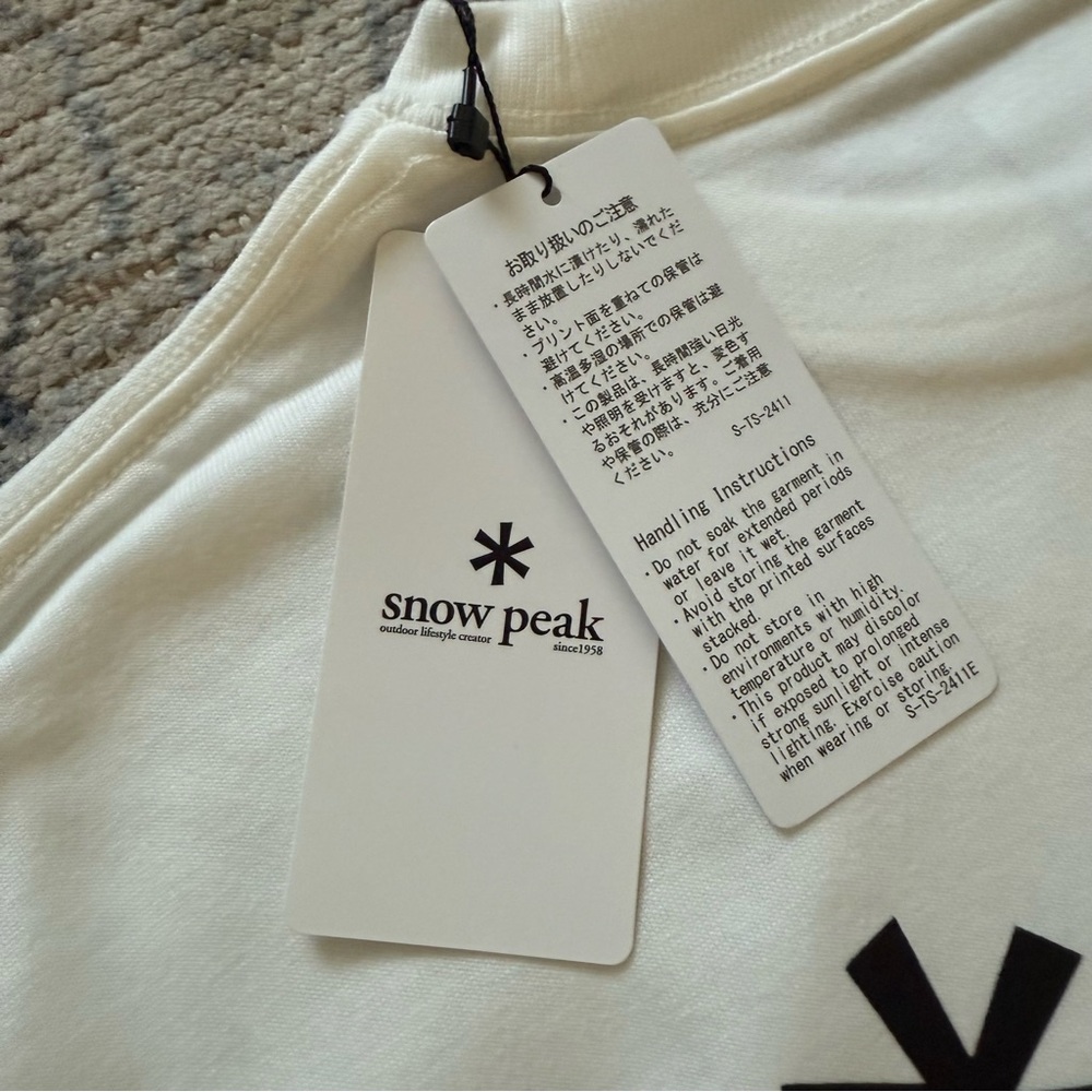 Snow Peak White Logo T shirt size medium brand new with tags - Picture 5 of 5